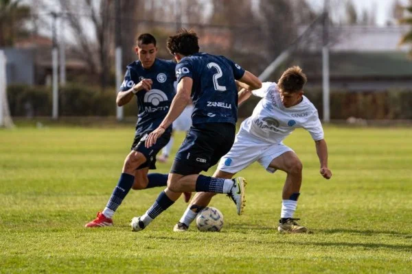 football midfield battle